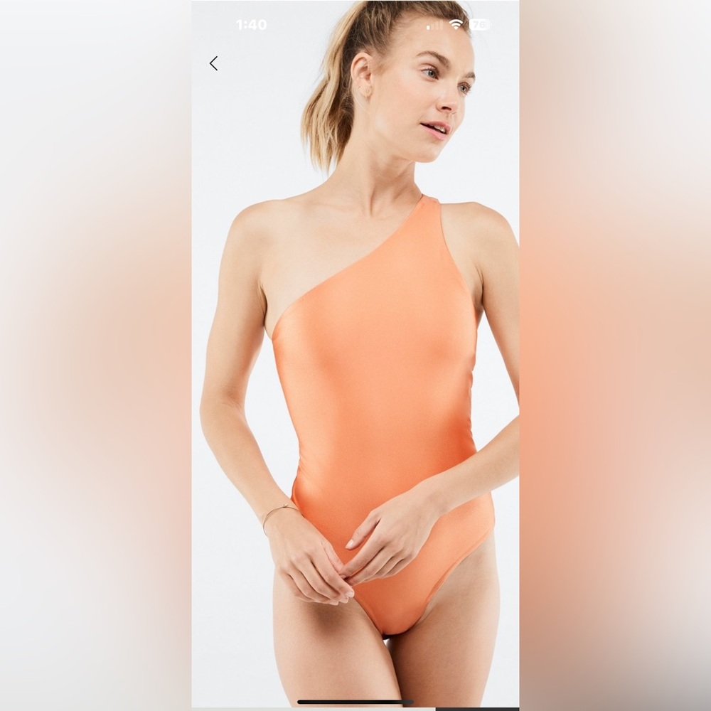 FABLETICS - Gigi Fresh Apricot Shine Bathing Suit, One Piece Swimwear - Large